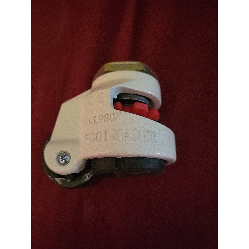 8 Foot Master Leveling Adjustable Caster Wheel GD-40 220 Lbs 4 Will Hold‎ 880